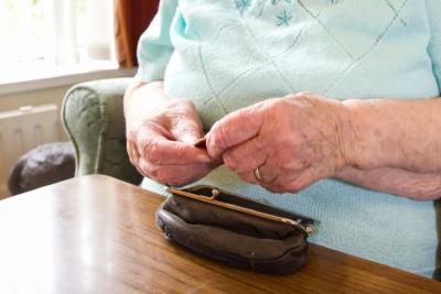 Не на год, не на два: кто из женщин сможет уйти на пенсию в 50 лет