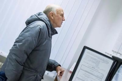 Почему с мая пенсионерам придется отказаться от всех льгот