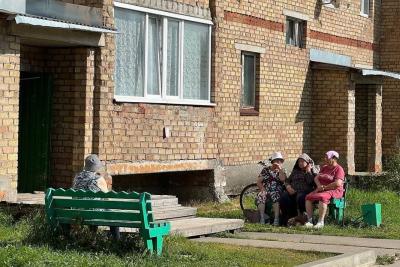 Юристы советуют пенсионерам не прописывать родственников в квартире: риски и последствия