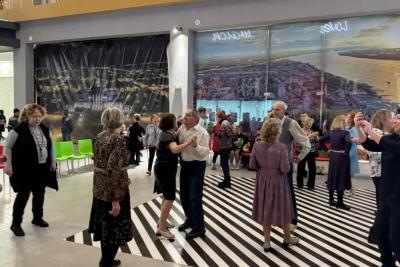 Порадуют и работающих, и неработающих: круглую сумму отправят всем пенсионерам с 23 февраля