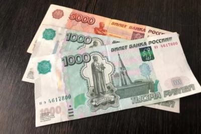 По 9000 рублей каждому за майские праздники: выплаты россиянам стартуют с 5 мая