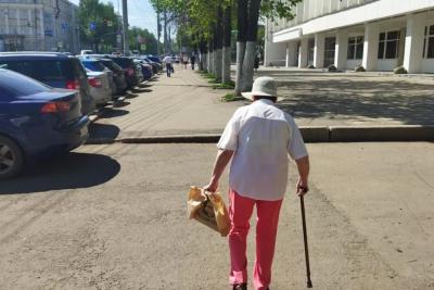 Теперь полностью запрещено. Пенсионеров, доживших до 70 лет, ждут ограничения с 12 мая