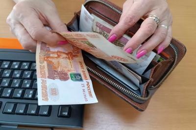 Пенсию начнут снижать, если прописан в квартире не один: пенсионеров предупредили о важном изменении