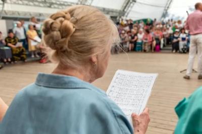 С завтрашнего дня: Сбербанк обратился ко всем, кто получает пенсию на банковскую карту