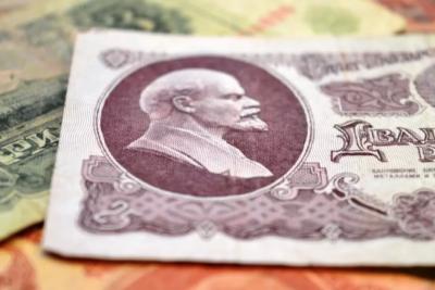 Пересчитали советскую пенсию в 2025 году: сколько бы пожилые получали сегодня - перевели в современные деньги и ахнули