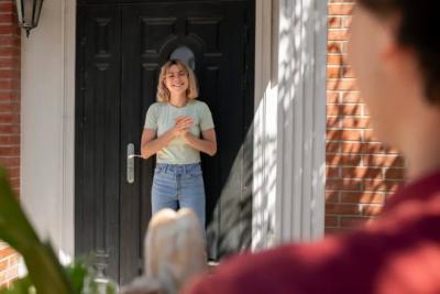 Каких людей не нужно приглашать в свой дом, даже если это близкие родственники: очень мудрый ответ Харуки Мураками