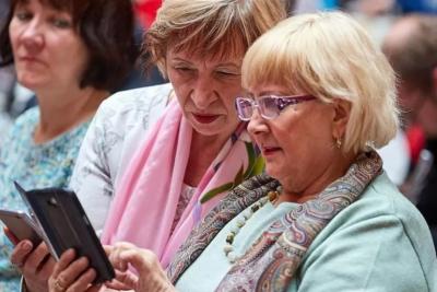 &laquo;Могут писать заявления&raquo;. Пенсионерам старше 55 и 60 лет дадут новую выплату