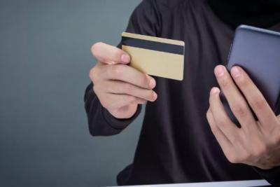 Россиянам назвали всего 3 слова, которые нельзя произносить при разговоре с мошенниками