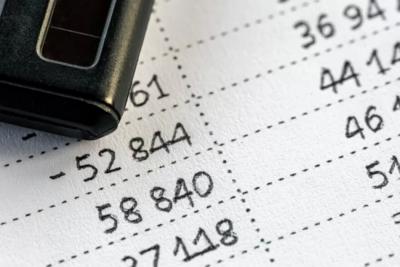 С октября в квитанциях ЖКХ напечатают новую важную строчку: что это будет значить и сколько придется платить